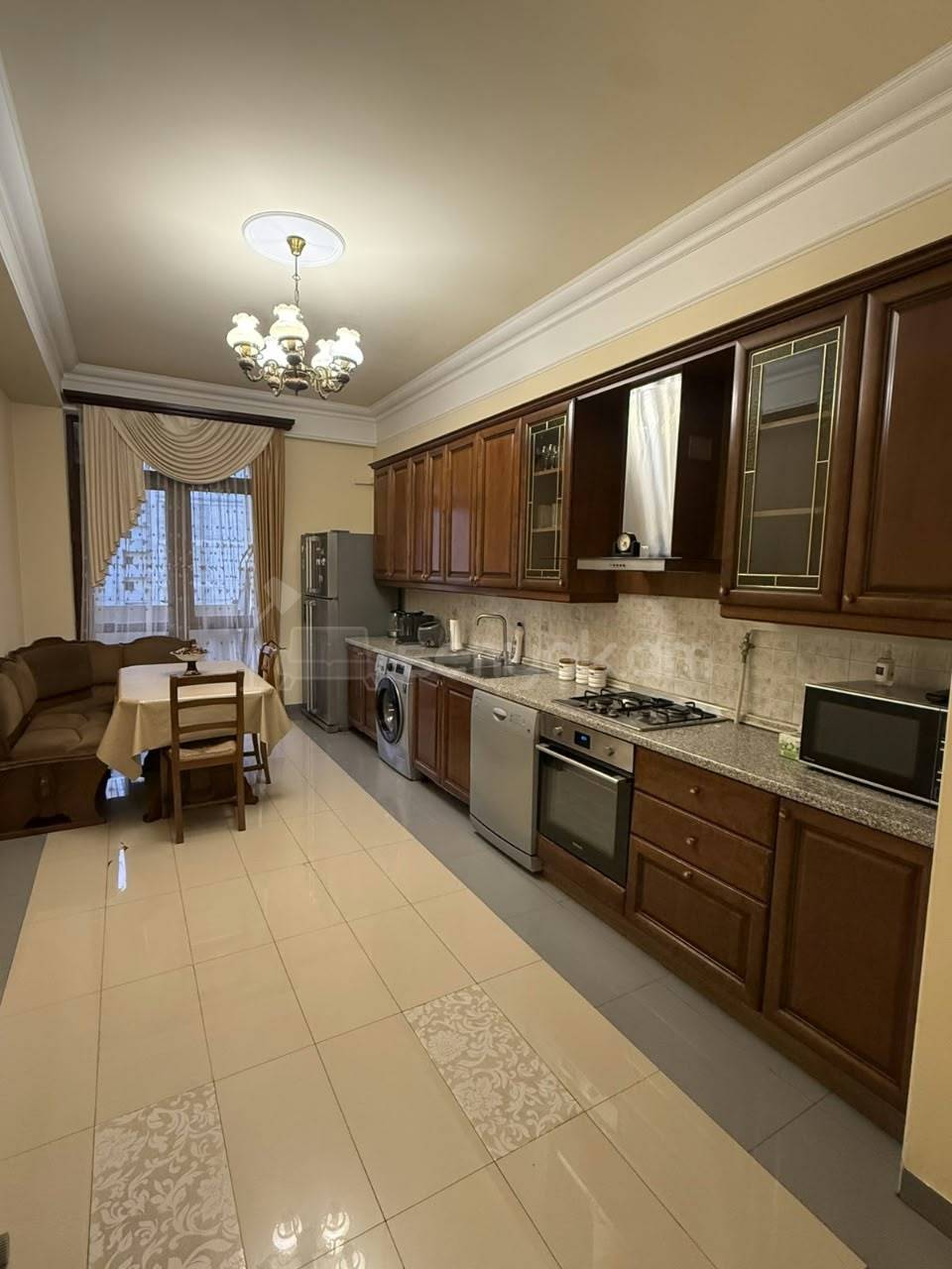 3 Սենյականոց Բնակարան Նորակառույցում, 175քմ, 5/7 հարկ, Կապիտալ Վերանորոգված, Կահավորված, Արևկող