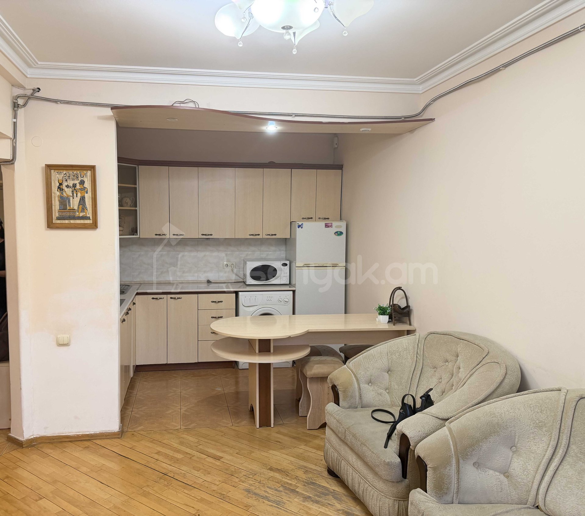 2 Սենյականոց Բնակարան, 40քմ, 2/9 հարկ, Կապիտալ Վերանորոգված