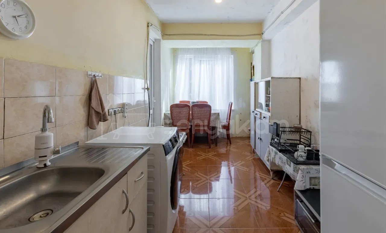 4 Սենյականոց Բնակարան, 104քմ, 9/14 հարկ, Նորմալ Վիճակում