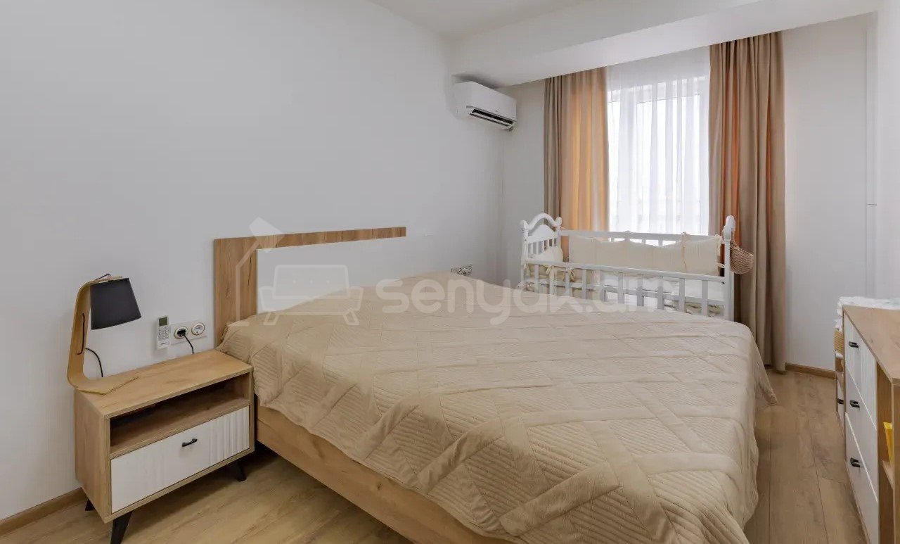 4 Սենյականոց Բնակարան, 104քմ, 9/14 հարկ, Նորմալ Վիճակում