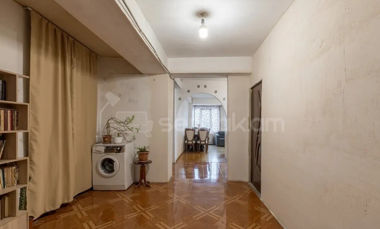 4 Սենյականոց Բնակարան, 104քմ, 9/14 հարկ, Նորմալ Վիճակում