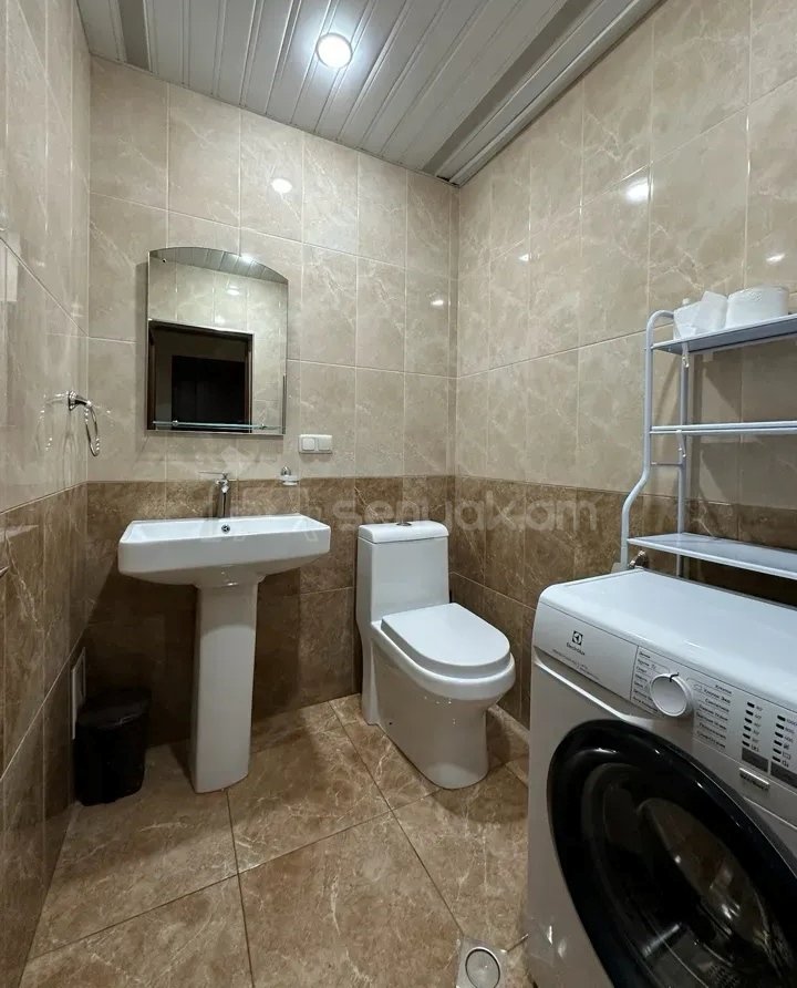 3 Սենյականոց Բնակարան Նորակառույցում, 84քմ, 7/8 հարկ, Դիզայներական Վերանորոգված, Կահավորված, Արևկող