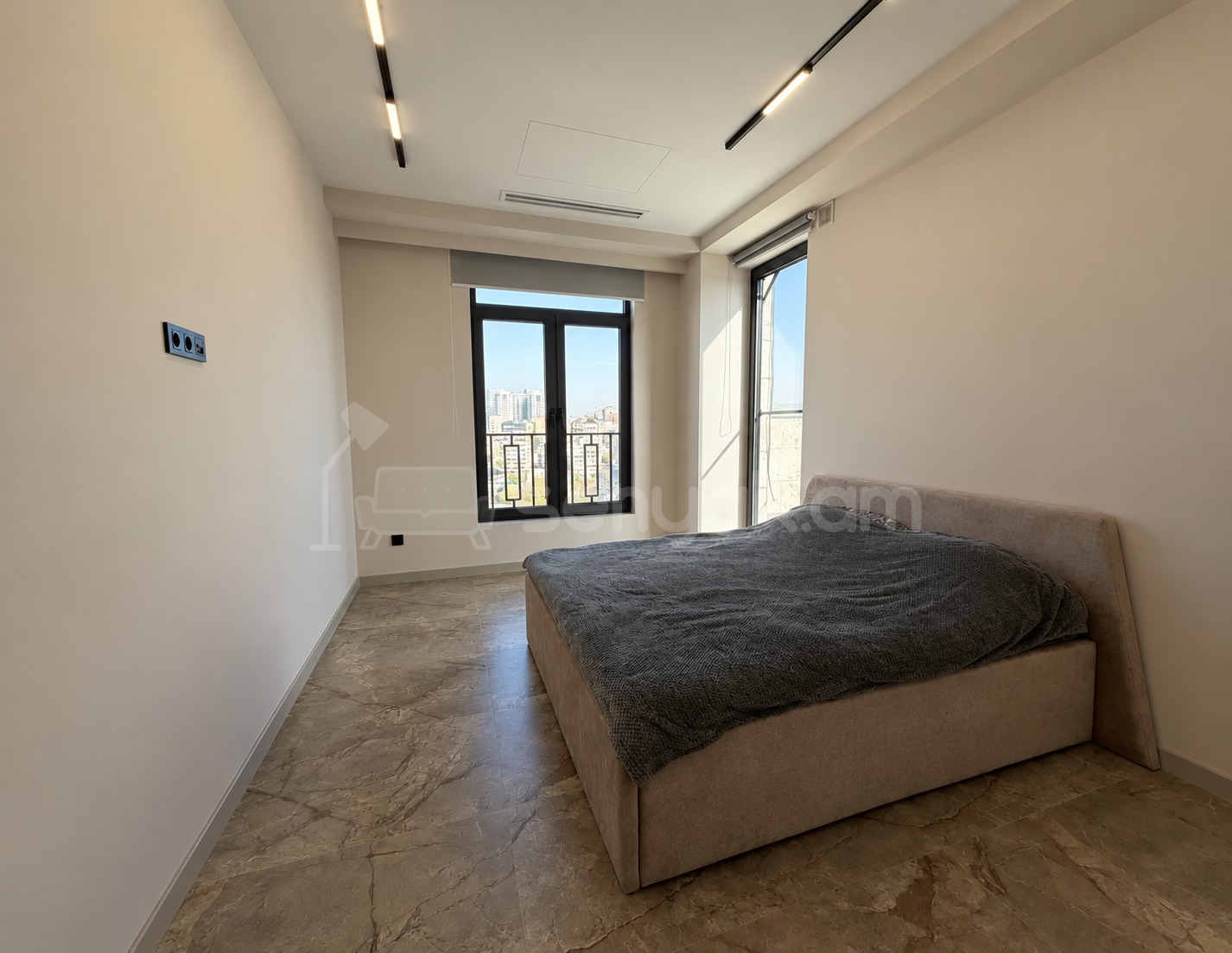 4 Սենյականոց Բնակարան Նորակառույցում, 130քմ, 17/21 հարկ, Կապիտալ Վերանորոգված