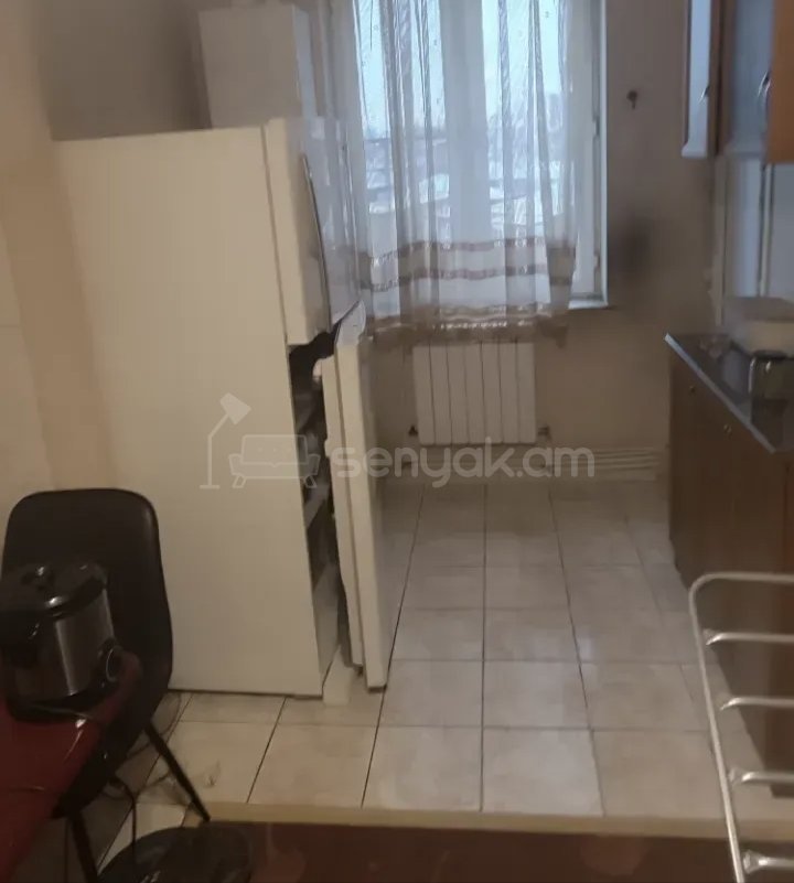 2 Սենյականոց Բնակարան Քարե Շենքում, 67քմ, 4/9 հարկ, Նորմալ Վիճակում, Կահավորված