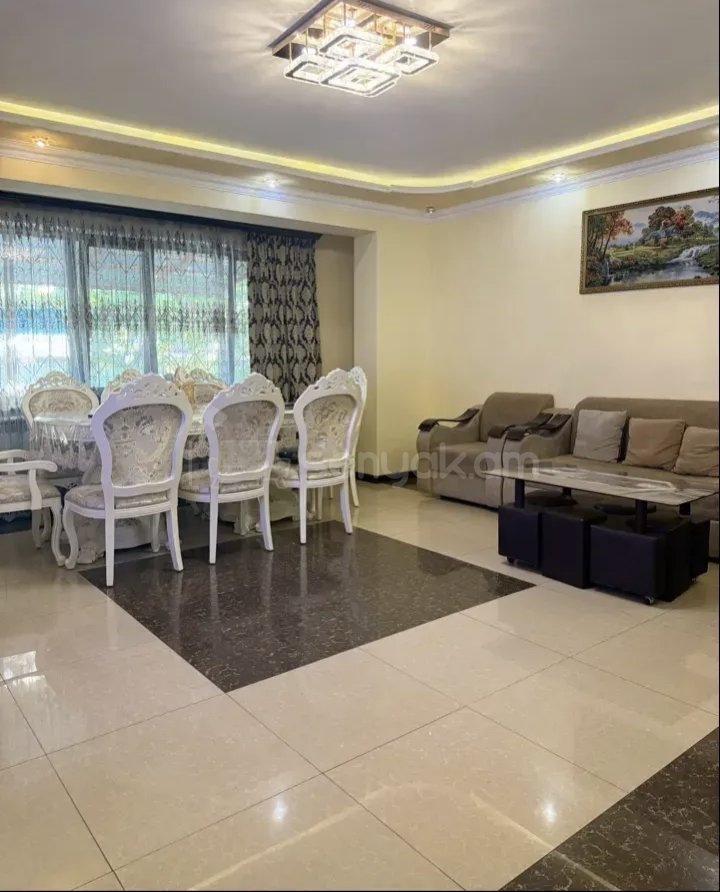 3 Սենյականոց Բնակարան Քարե Շենքում, 77քմ, 5/9 հարկ, Նորմալ Վիճակում, Կահավորված, Արևկող