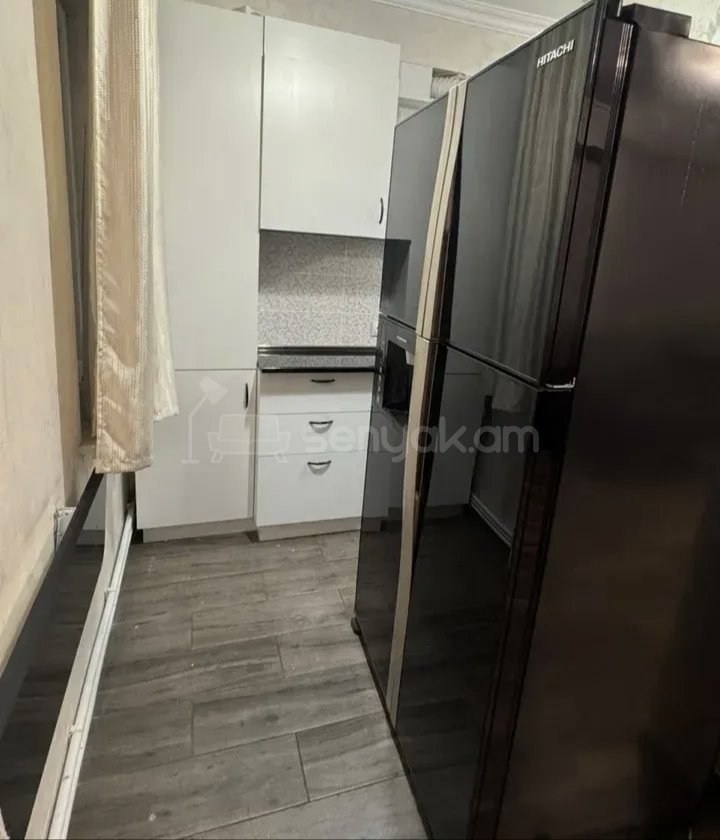 3 Սենյականոց Բնակարան Քարե Շենքում, 77քմ, 5/9 հարկ, Նորմալ Վիճակում, Կահավորված, Արևկող