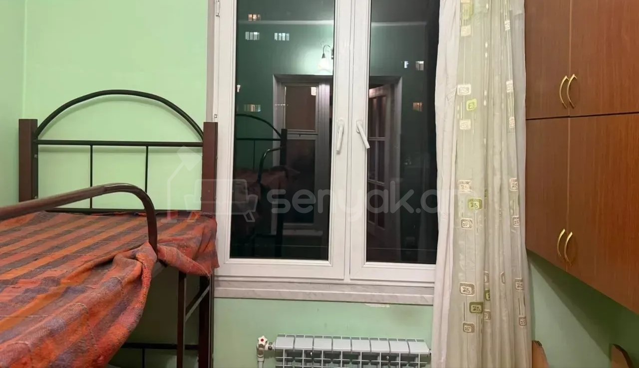 2 Սենյականոց Բնակարան Քարե Շենքում, 48քմ, 4/9 հարկ, Կապիտալ Վերանորոգված, Կահավորված, Արևկող