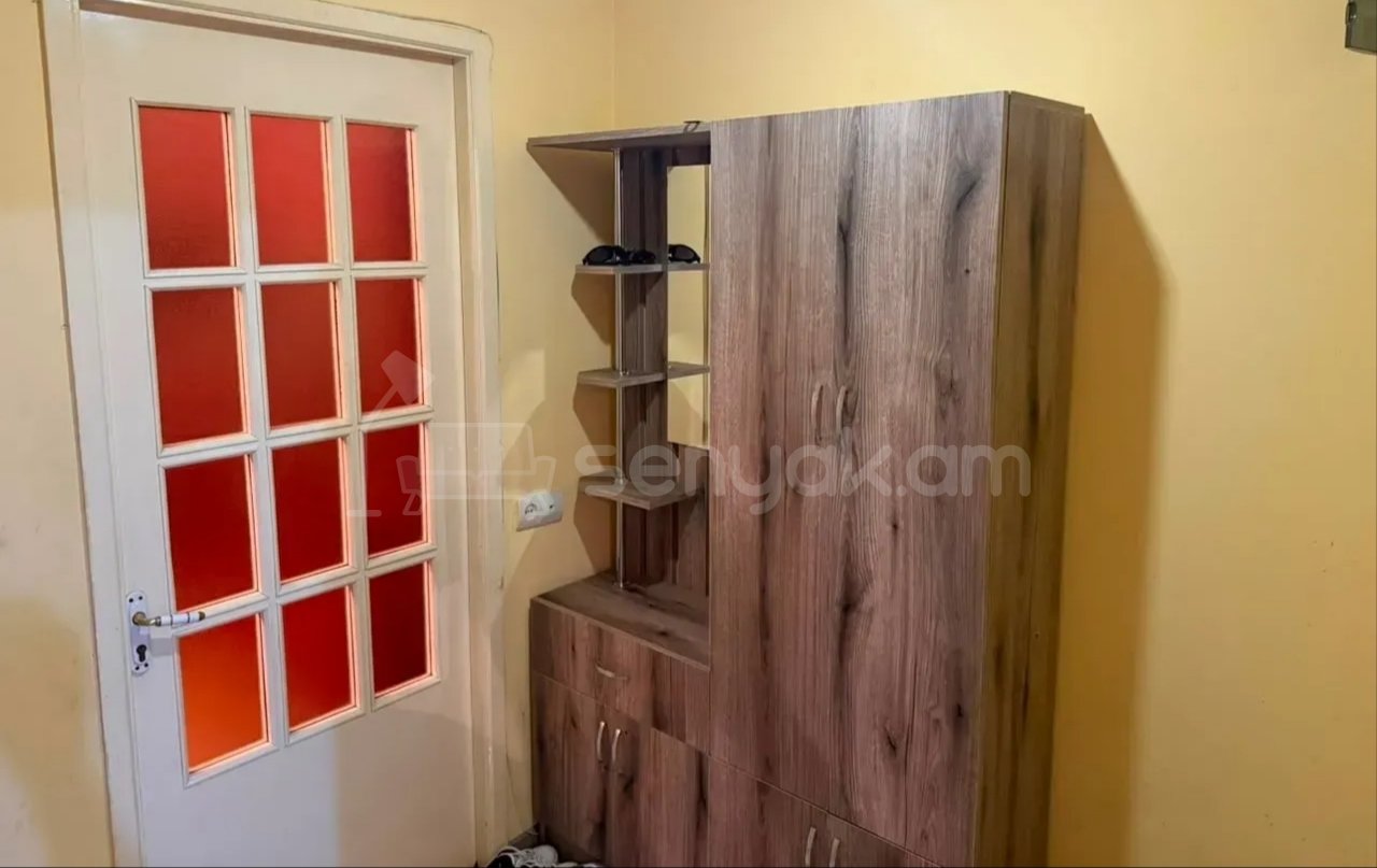 2 Սենյականոց Բնակարան Քարե Շենքում, 48քմ, 4/9 հարկ, Կապիտալ Վերանորոգված, Կահավորված, Արևկող