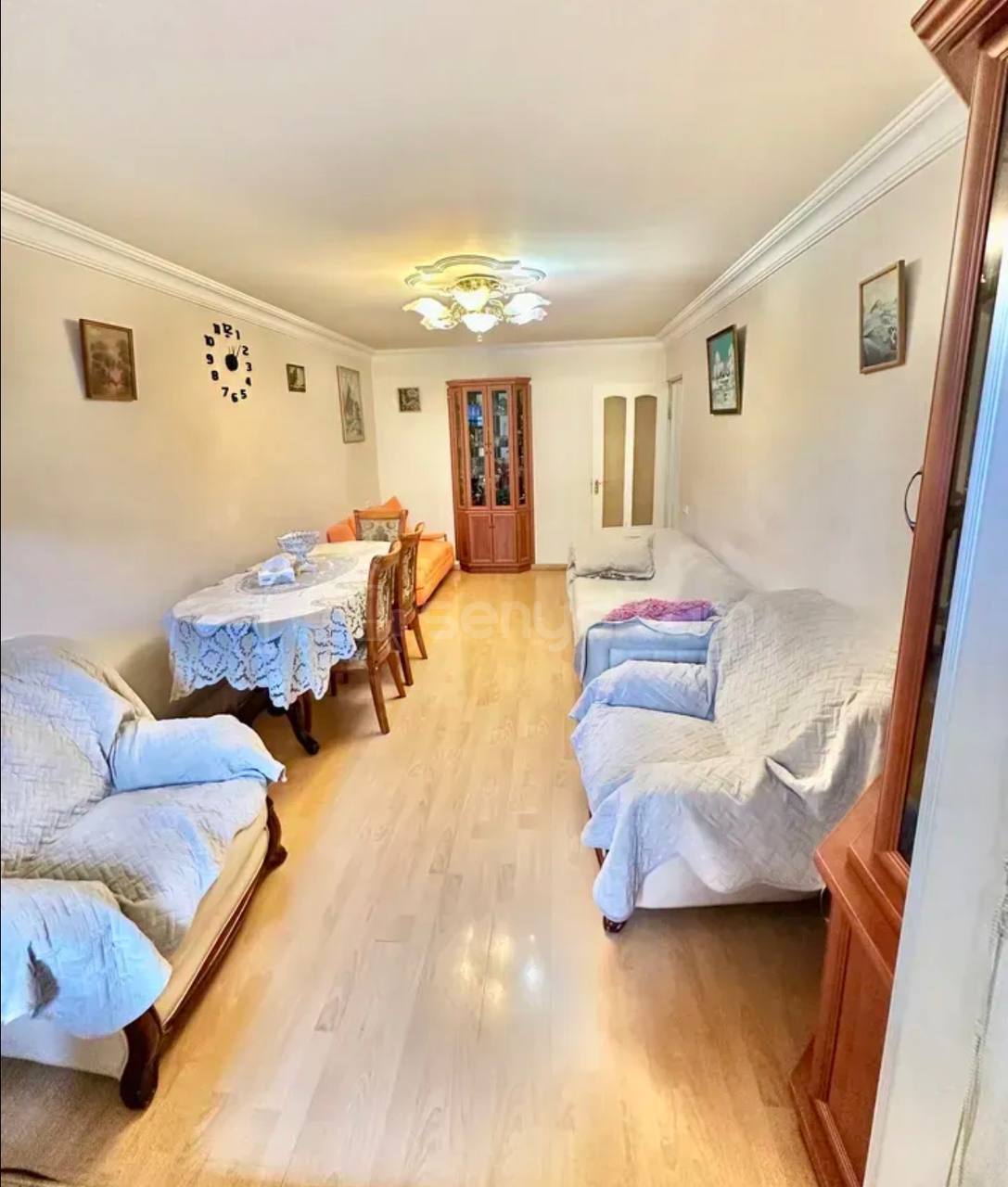 4 Սենյականոց Բնակարան Քարե Շենքում, 73քմ, 4/4 հարկ, Կապիտալ Վերանորոգված