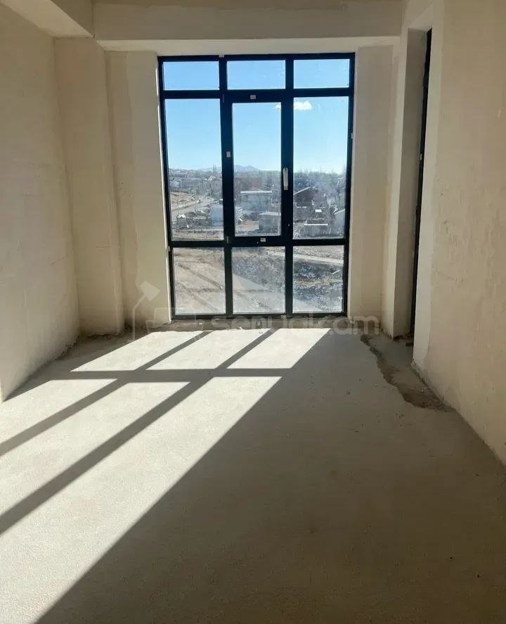 3 Սենյականոց Բնակարան Նորակառույցում, 82քմ, 5/6 հարկ, Զրոյական Վիճակում