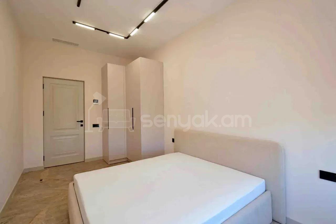 4 Սենյականոց Բնակարան Նորակառույցում, 130քմ, 17/20 հարկ, Կապիտալ Վերանորոգված