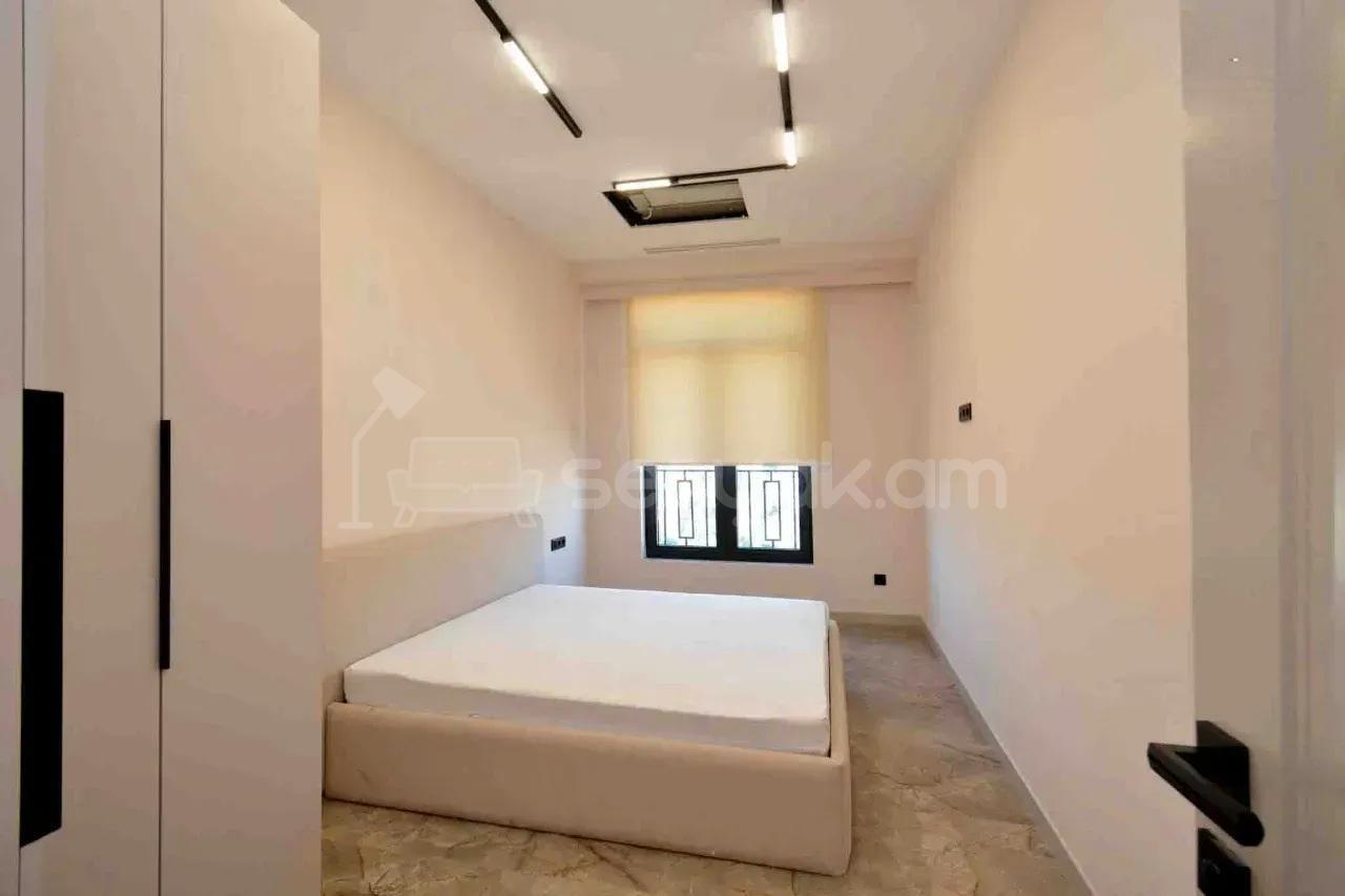 4 Սենյականոց Բնակարան Նորակառույցում, 130քմ, 17/20 հարկ, Կապիտալ Վերանորոգված