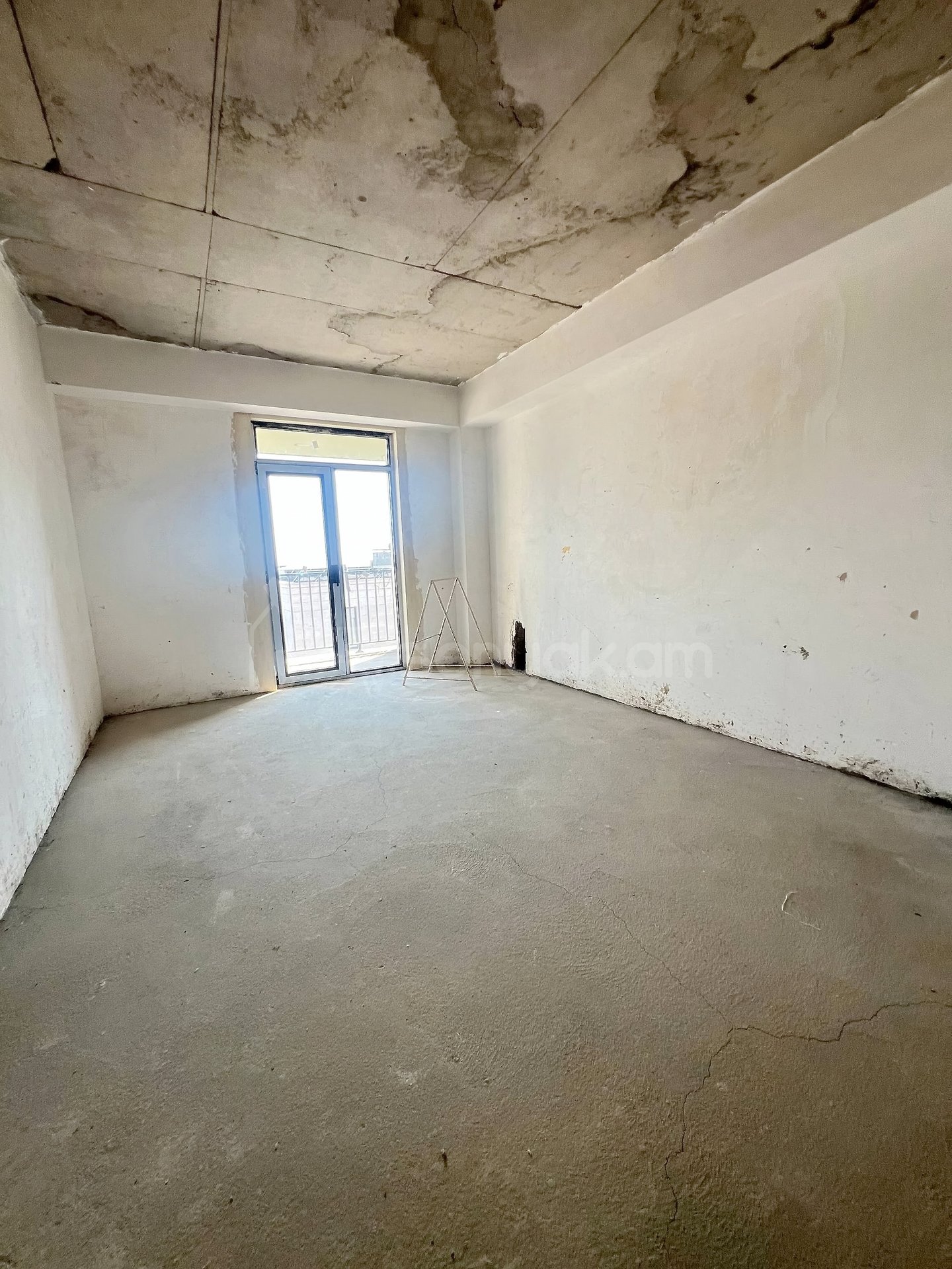 5 Սենյականոց Բնակարան Նորակառույցում, 118քմ, 5/5 հարկ, Զրոյական Վիճակում