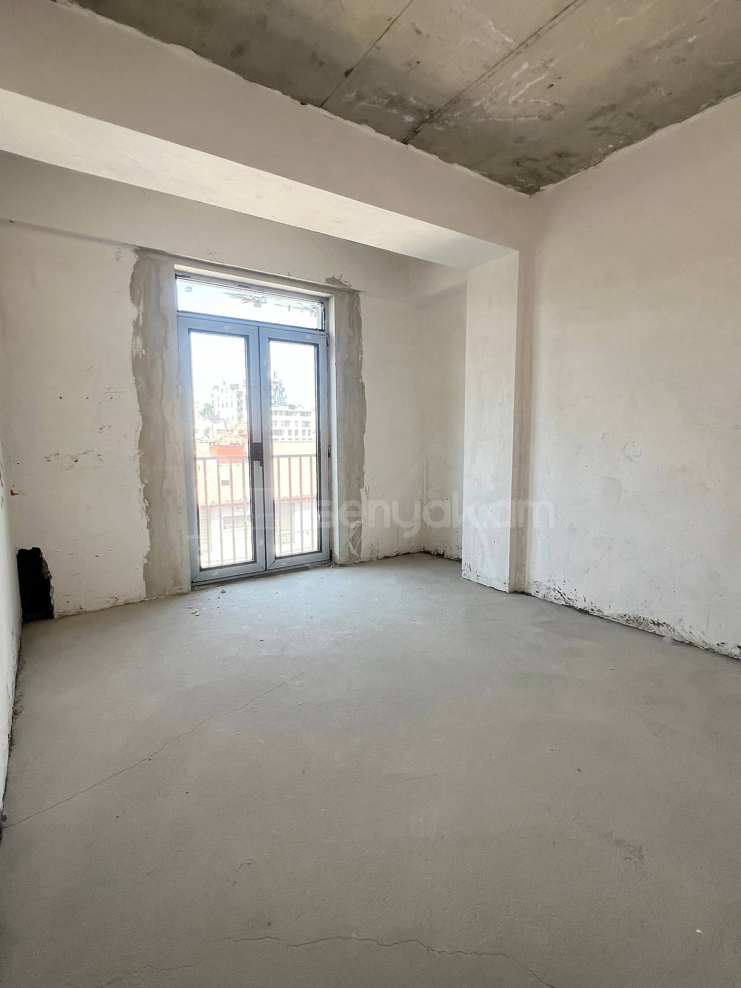 5 Սենյականոց Բնակարան Նորակառույցում, 118քմ, 5/5 հարկ, Զրոյական Վիճակում