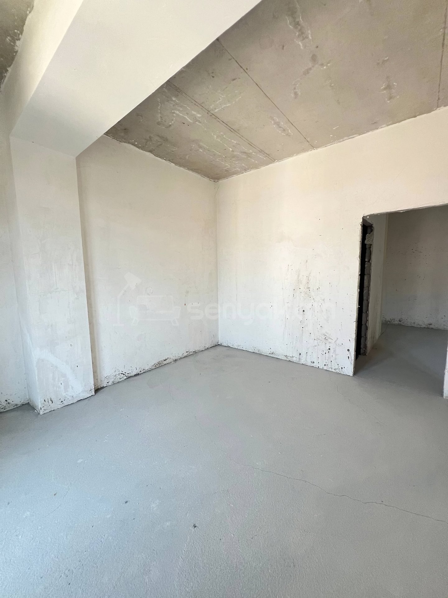 5 Սենյականոց Բնակարան Նորակառույցում, 118քմ, 5/5 հարկ, Զրոյական Վիճակում