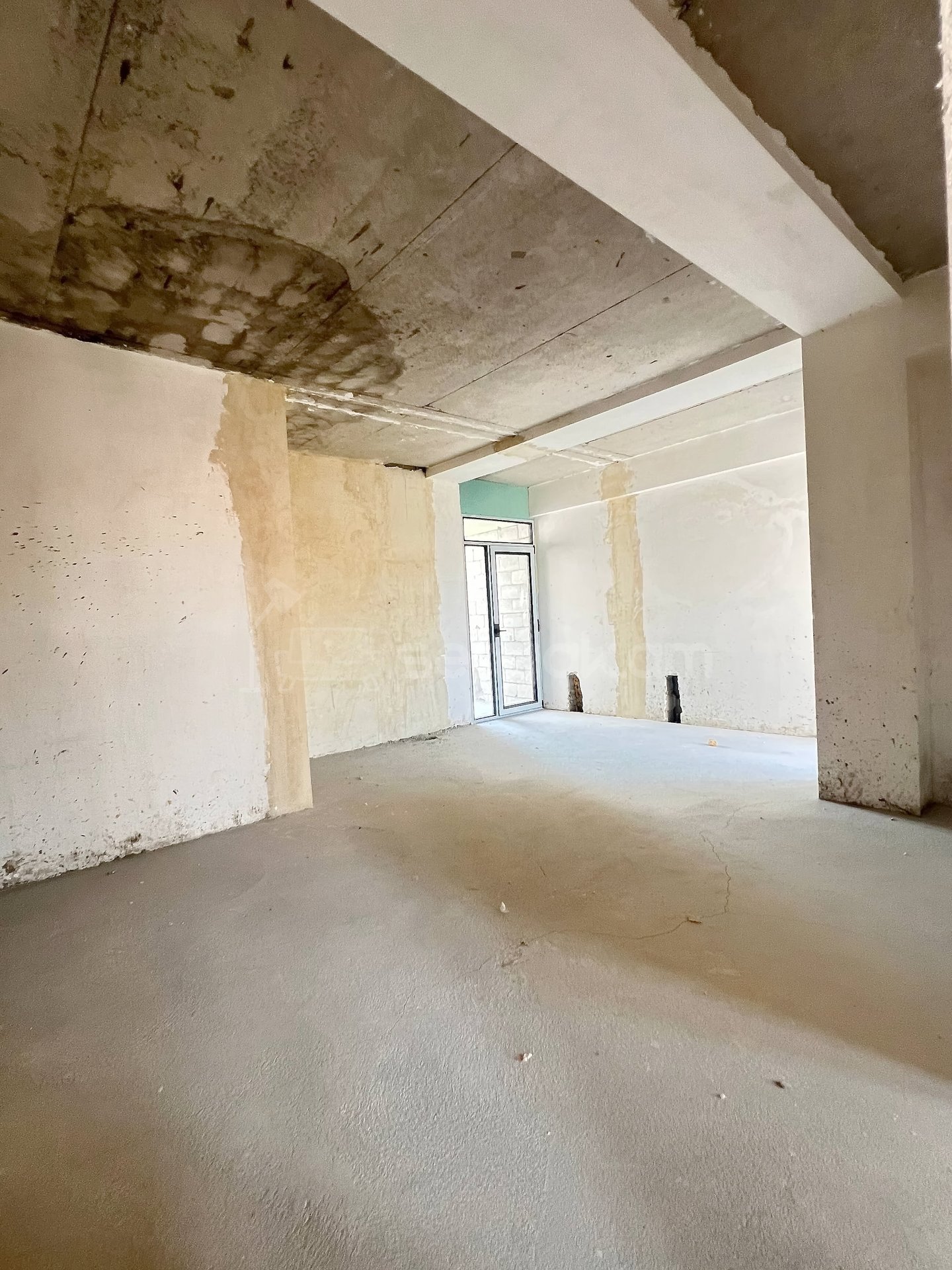 5 Սենյականոց Բնակարան Նորակառույցում, 118քմ, 5/5 հարկ, Զրոյական Վիճակում