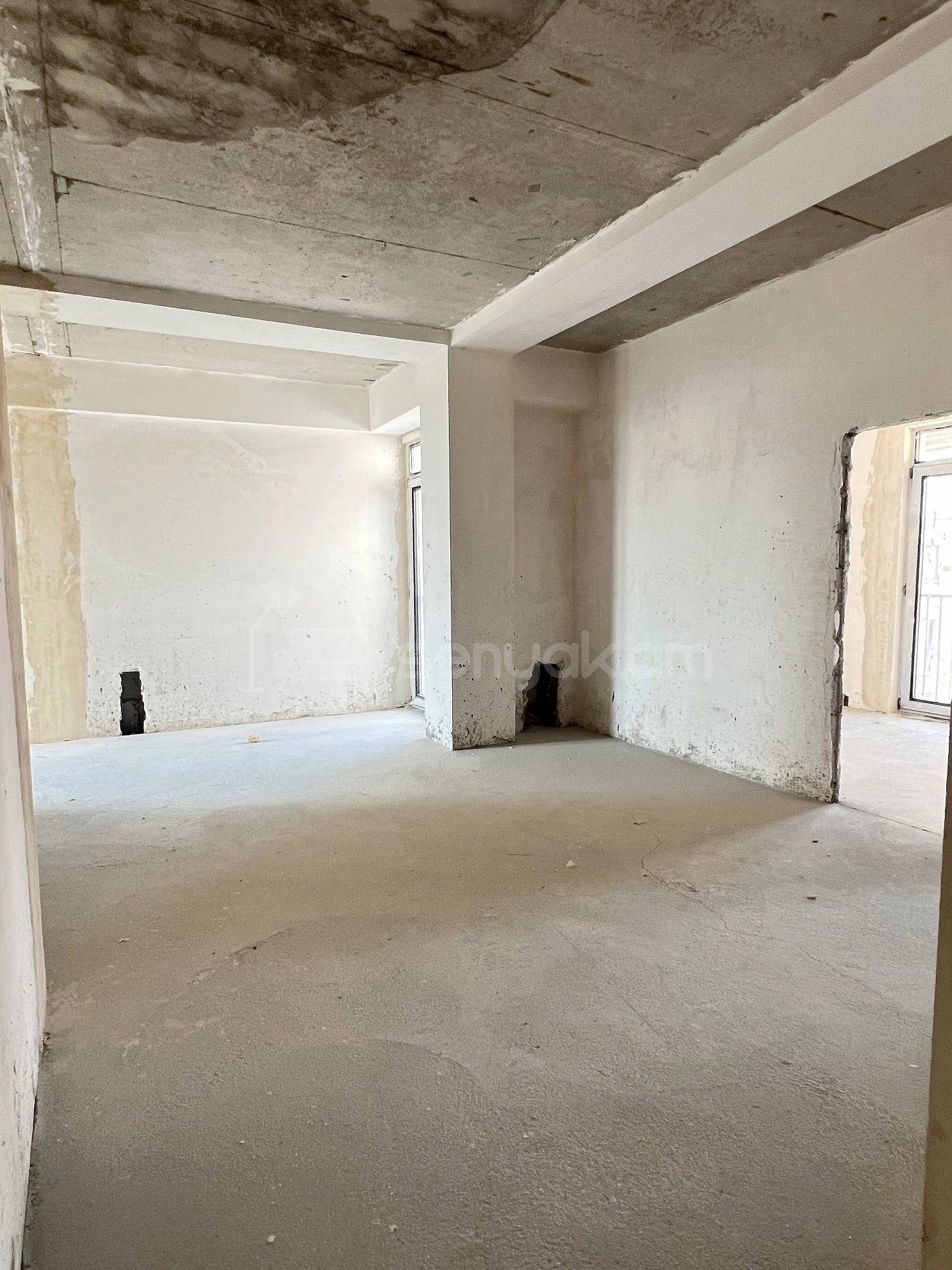 5 Սենյականոց Բնակարան Նորակառույցում, 118քմ, 5/5 հարկ, Զրոյական Վիճակում