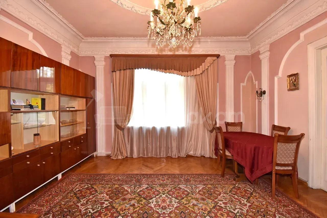 3 Սենյականոց Բնակարան Քարե Շենքում, 86քմ, 2/4 հարկ, Նորմալ Վիճակում