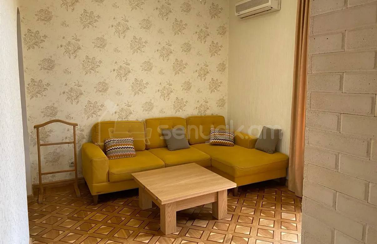 2 Սենյականոց Բնակարան Քարե Շենքում, 43քմ, 4/6 հարկ, Կապիտալ Վերանորոգված, Կահավորված