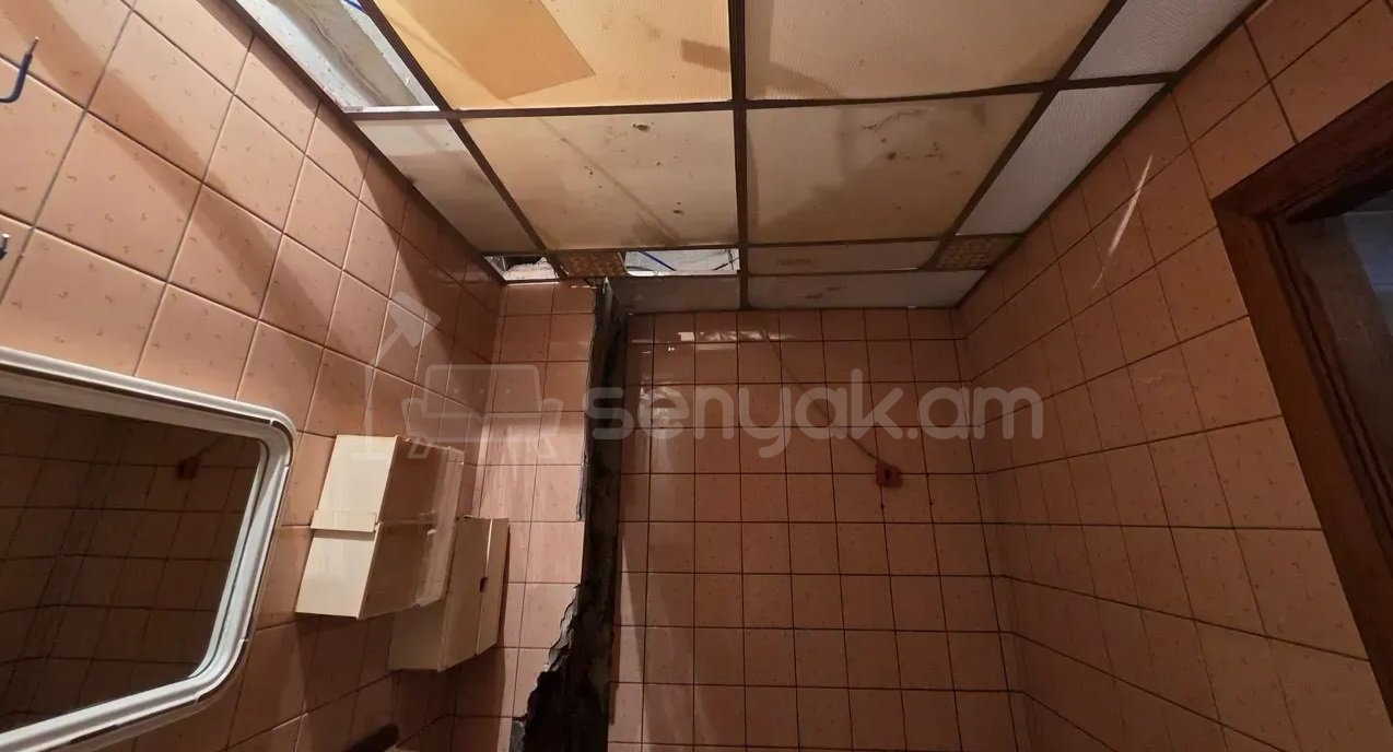 2 Սենյականոց Բնակարան Քարե Շենքում, 50քմ, 4/7 հարկ, Պետական Վիճակում
