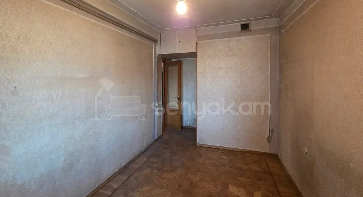 2 Սենյականոց Բնակարան Քարե Շենքում, 50քմ, 4/7 հարկ, Պետական Վիճակում