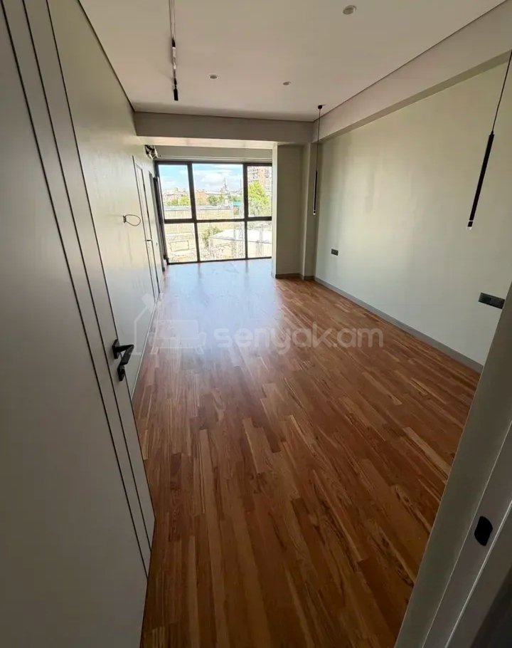 5 Սենյականոց Բնակարան Նորակառույցում, 142քմ, 5/16 հարկ, Դիզայներական Վերանորոգված