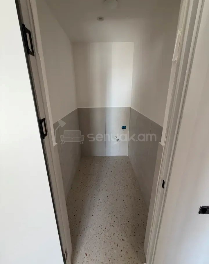 4 Սենյականոց Բնակարան Նորակառույցում, 142քմ, 5/16 հարկ, Կապիտալ Վերանորոգված