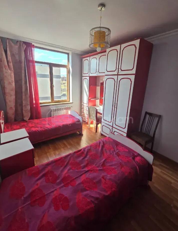 3 Սենյականոց Բնակարան Նորակառույցում, 81քմ, 6/9 հարկ, Կոսմետիկ Վերանորոգված, Կահավորված