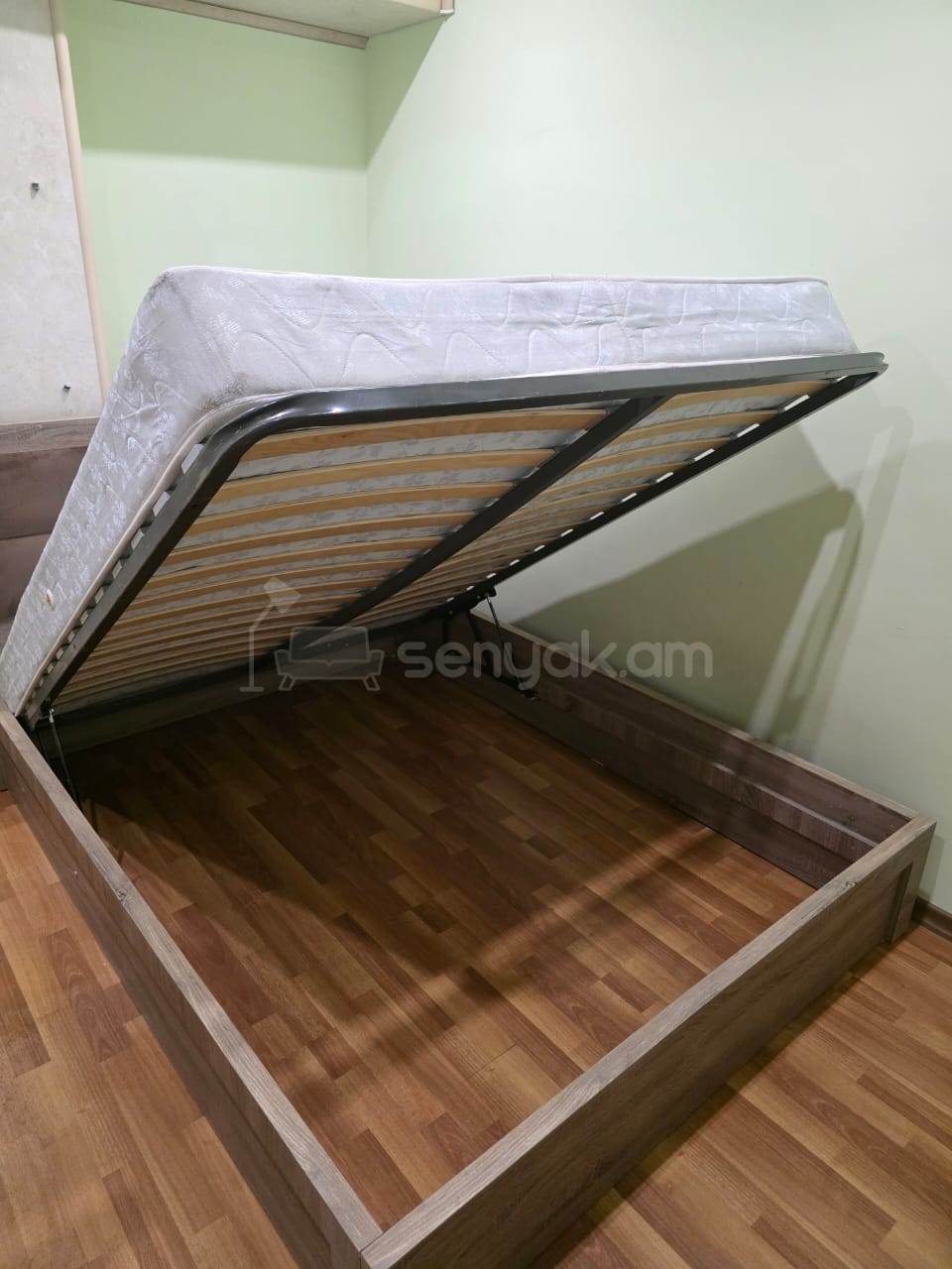 2 Սենյականոց Բնակարան, 50քմ, 4/12 հարկ, Դիզայներական Վերանորոգված, Կահավորված, Արևկող