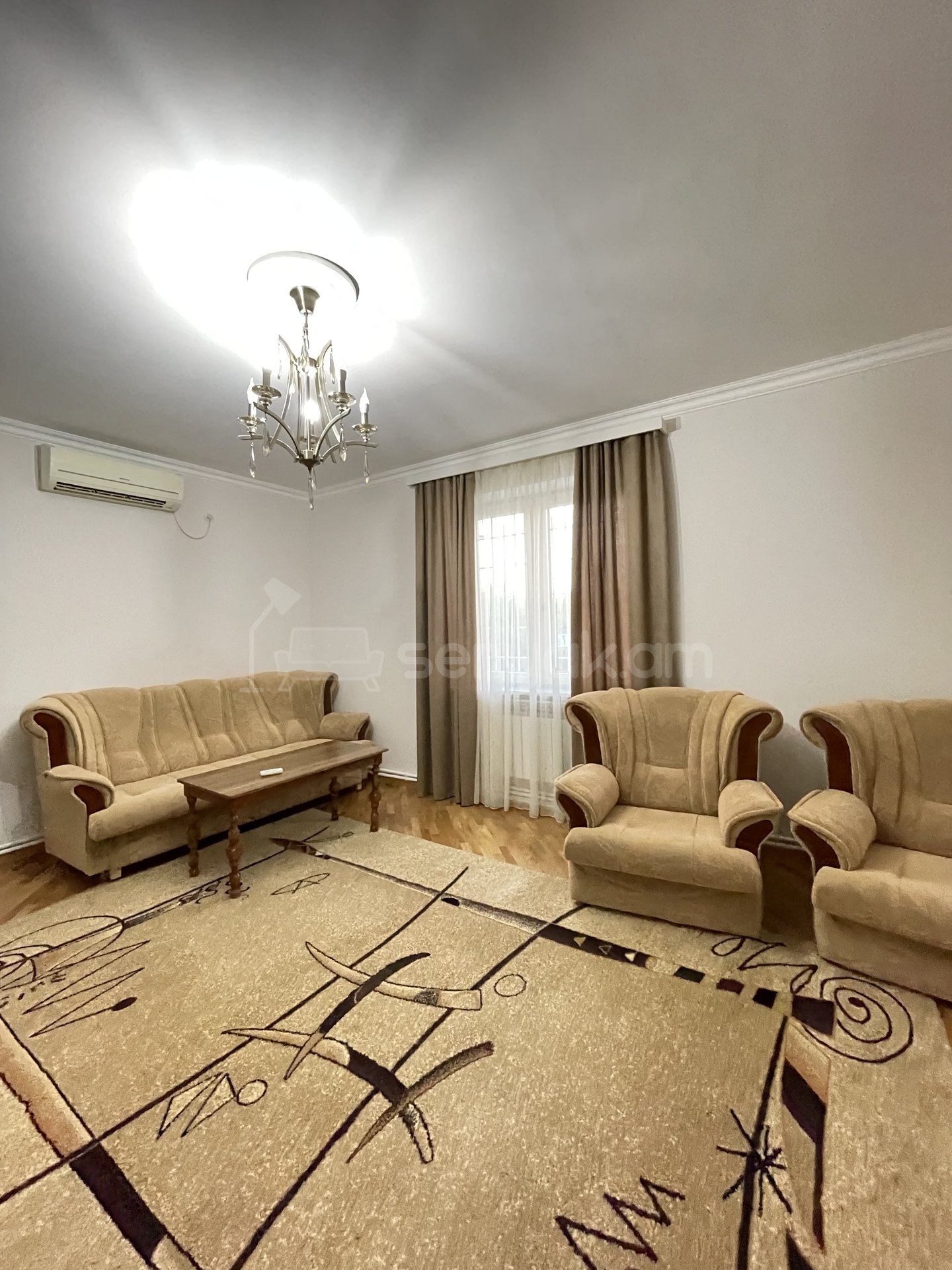 2 Սենյականոց Բնակարան Քարե Շենքում, 60քմ, 2/5 հարկ, Կապիտալ Վերանորոգված, Կահավորված
