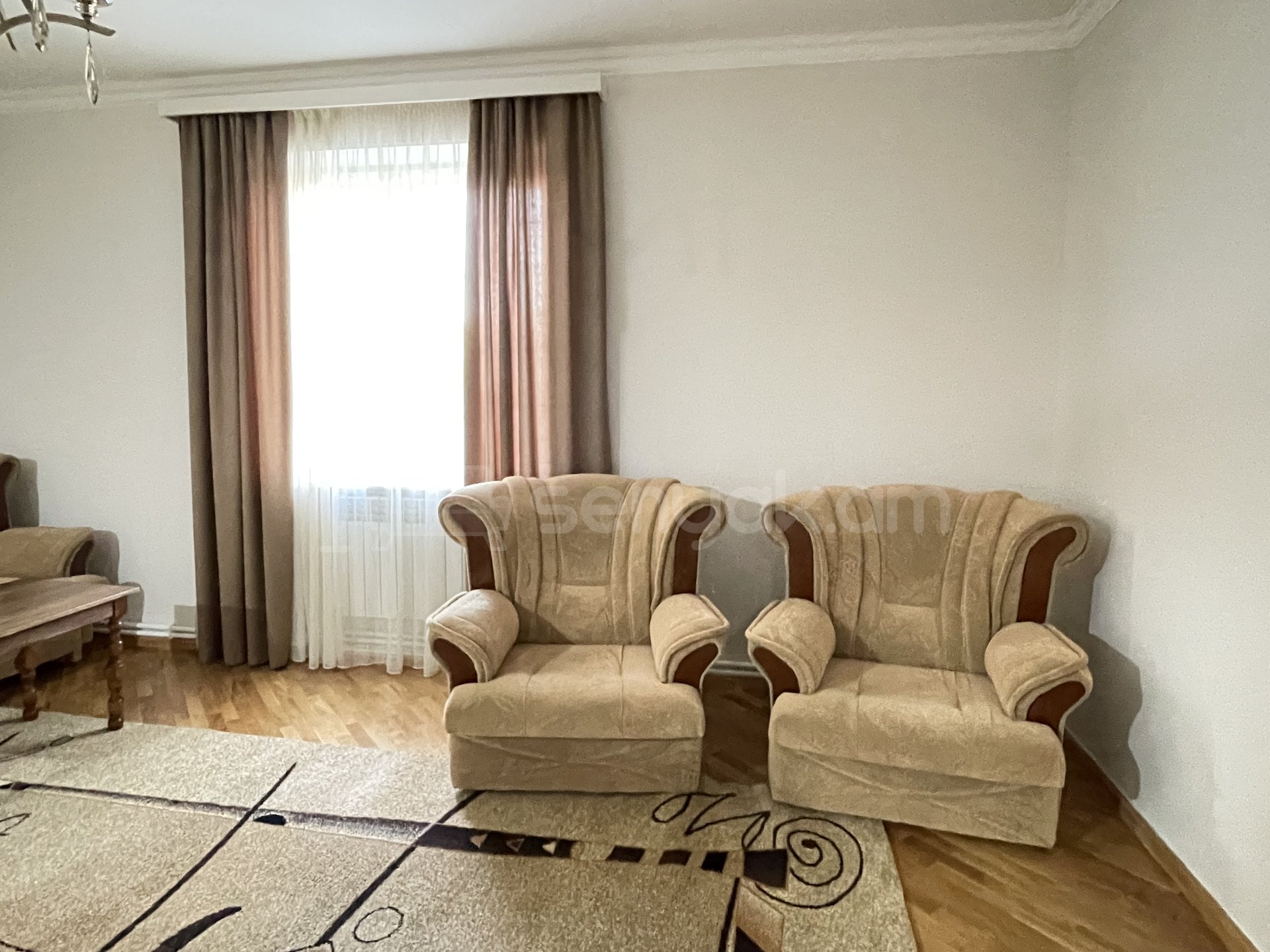 2 Սենյականոց Բնակարան Քարե Շենքում, 60քմ, 2/5 հարկ, Կապիտալ Վերանորոգված, Կահավորված