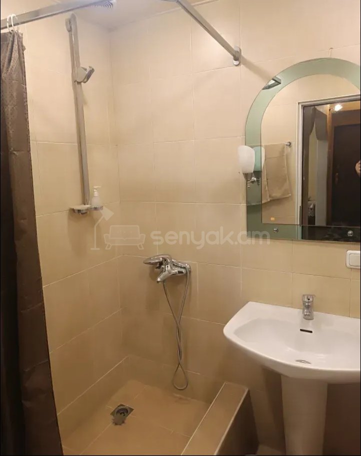 2 Սենյականոց Բնակարան, 68քմ, 4/10 հարկ, Նորմալ Վիճակում