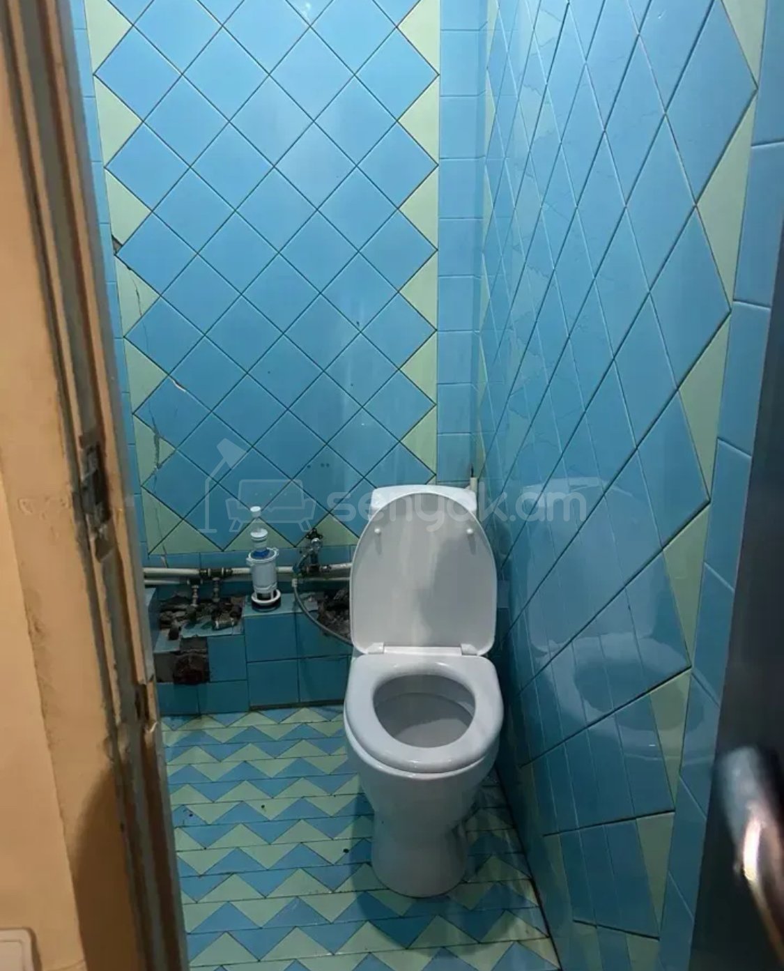 2 Սենյականոց Բնակարան, 84քմ, 6/9 հարկ, Պետական Վիճակում, Կահավորված