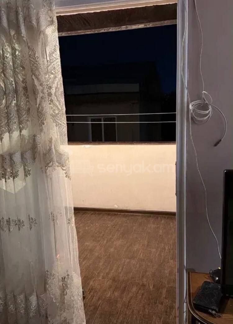 4 Սենյականոց Բնակարան, 100քմ, 5/9 հարկ, Կոսմետիկ Վերանորոգված, Կահավորված