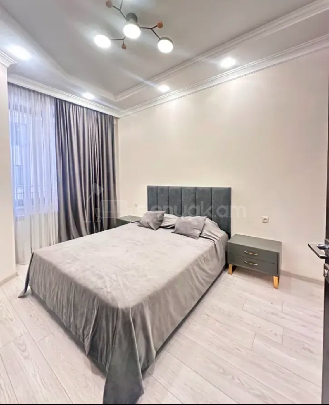 3 Սենյականոց Բնակարան Նորակառույցում, 58քմ, 4/15 հարկ, Կապիտալ Վերանորոգված, Կահավորված