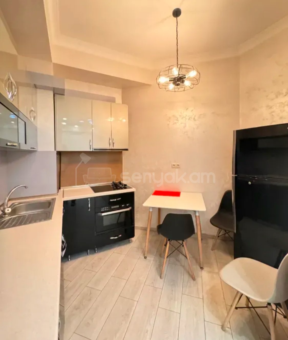 3 Սենյականոց Բնակարան Նորակառույցում, 58քմ, 4/15 հարկ, Կապիտալ Վերանորոգված, Կահավորված