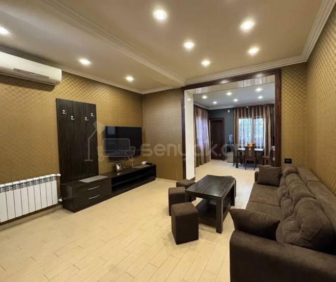 2 Սենյականոց Բնակարան Քարե Շենքում, 75քմ, 1/2 հարկ, Կոսմետիկ Վերանորոգված
