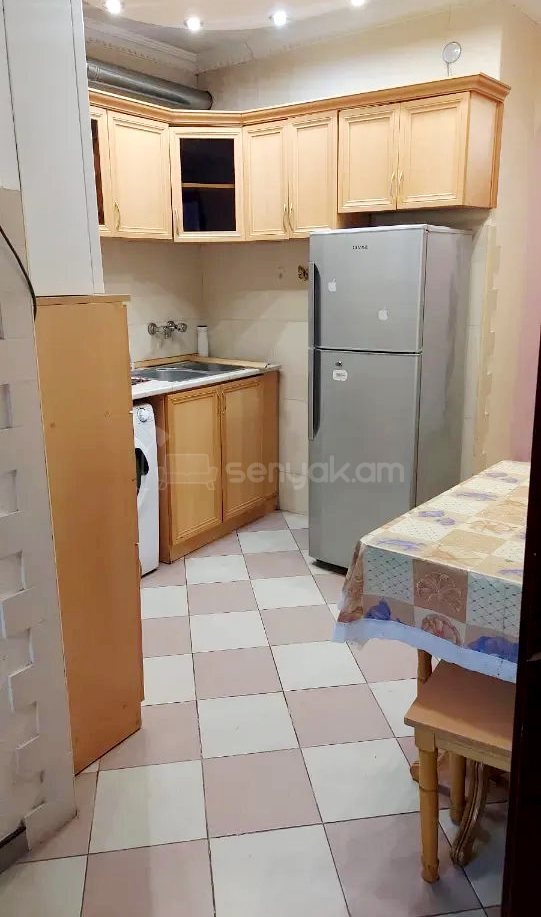 2 Սենյականոց Բնակարան, 70քմ, 2/9 հարկ, Կապիտալ Վերանորոգված, Կահավորված
