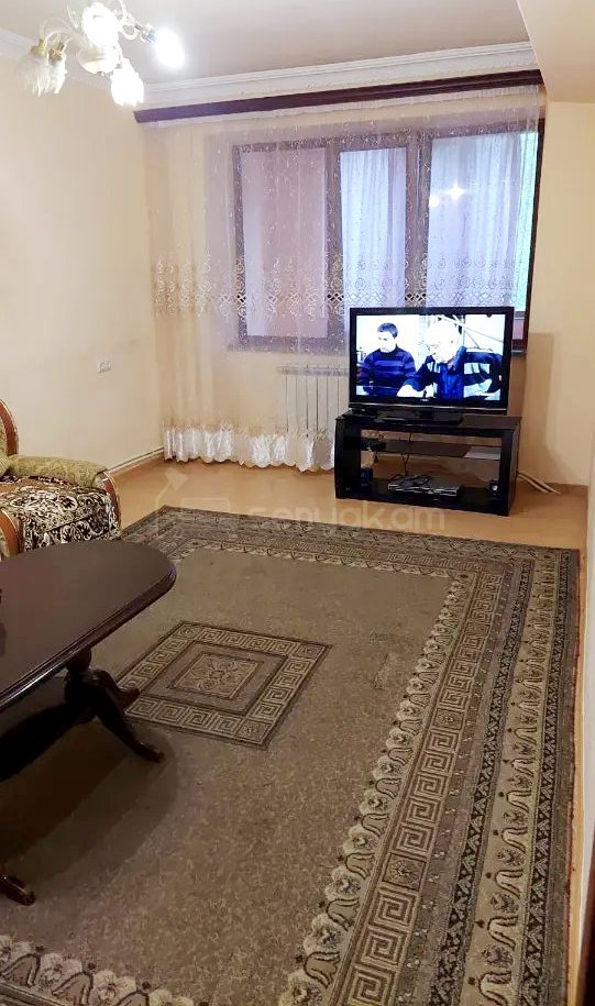2 Սենյականոց Բնակարան, 70քմ, 2/9 հարկ, Կապիտալ Վերանորոգված, Կահավորված