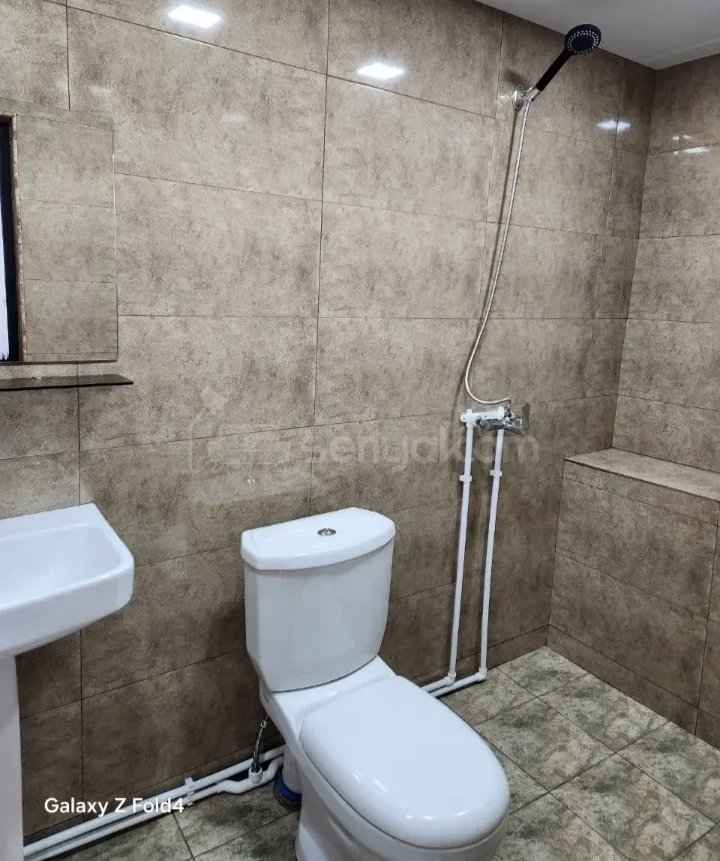 3 Սենյականոց Բնակարան Քարե Շենքում, 68քմ, 3/4 հարկ, Կապիտալ Վերանորոգված, Կահավորված, Արևկող