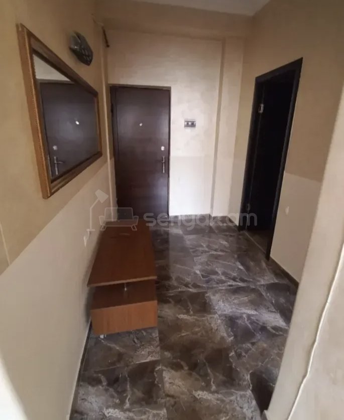 2 Սենյականոց Բնակարան Քարե Շենքում, 56քմ, 3/5 հարկ, Կապիտալ Վերանորոգված, Կահավորված