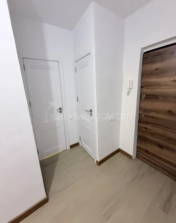 2 Սենյականոց Բնակարան Քարե Շենքում, 45քմ, 9/9 հարկ, Կապիտալ Վերանորոգված, Կահավորված