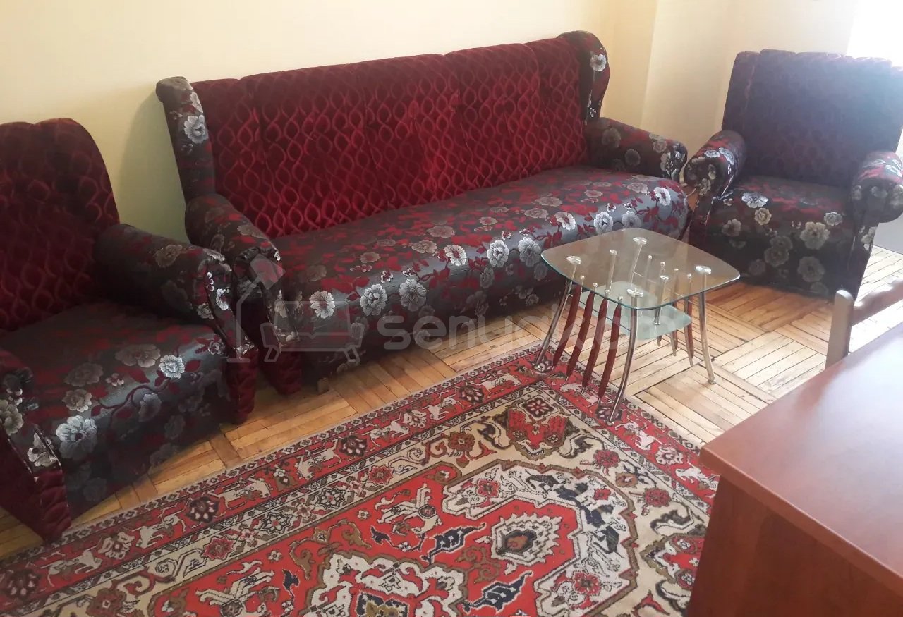 3 Սենյականոց Բնակարան Քարե Շենքում, 60քմ, 4/18 հարկ, Կապիտալ Վերանորոգված, Կահավորված