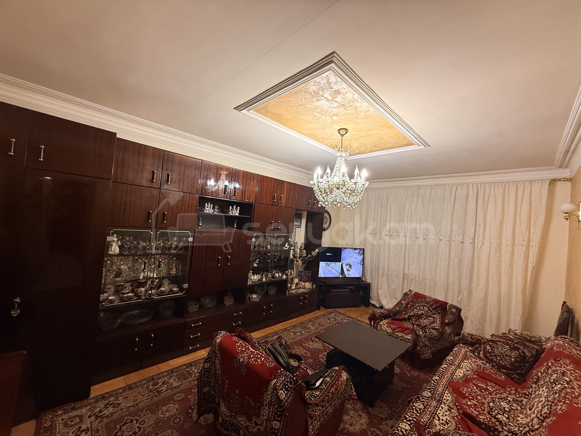 4 Սենյականոց Բնակարան, 105քմ, 1/9 հարկ, Կոսմետիկ Վերանորոգված, Կահավորված