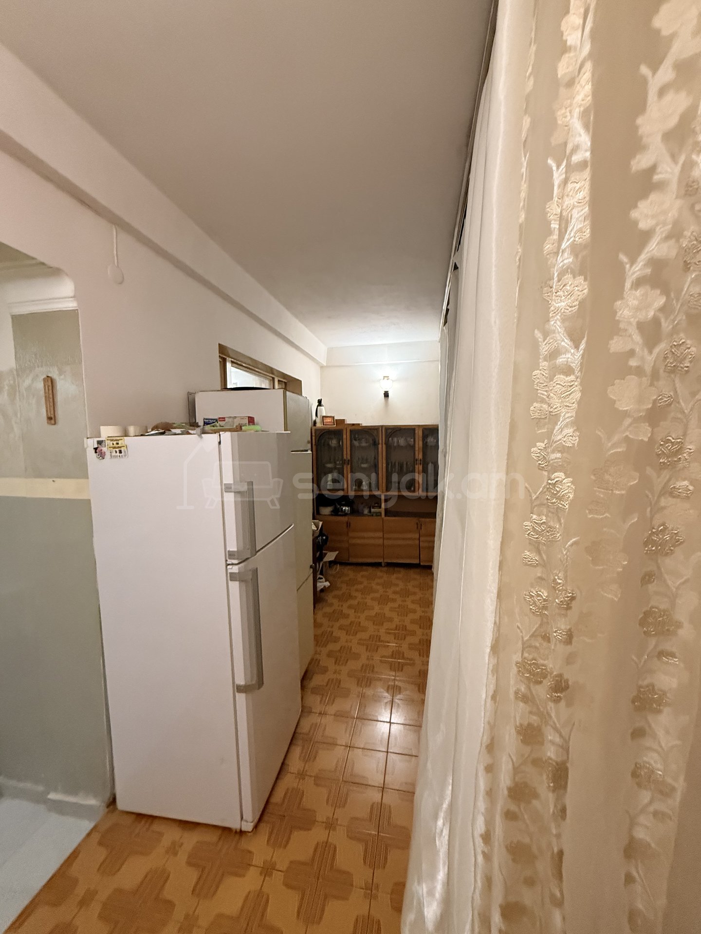 4 Սենյականոց Բնակարան, 105քմ, 1/9 հարկ, Կոսմետիկ Վերանորոգված, Կահավորված