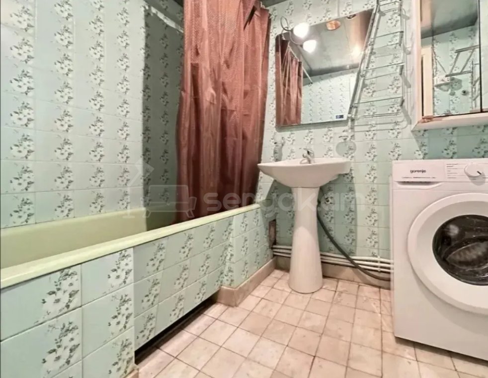 3 Սենյականոց Բնակարան, 92քմ, 6/9 հարկ, Նորմալ Վիճակում, Կահավորված