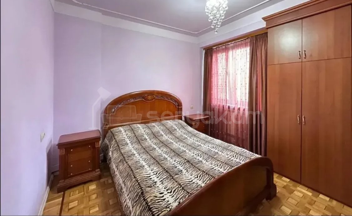 3 Սենյականոց Բնակարան, 92քմ, 6/9 հարկ, Նորմալ Վիճակում, Կահավորված