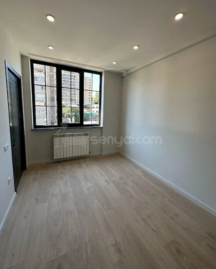 3 Սենյականոց Բնակարան Նորակառույցում, 80քմ, 7/8 հարկ, Դիզայներական Վերանորոգված, Կահավորված, Արևկող