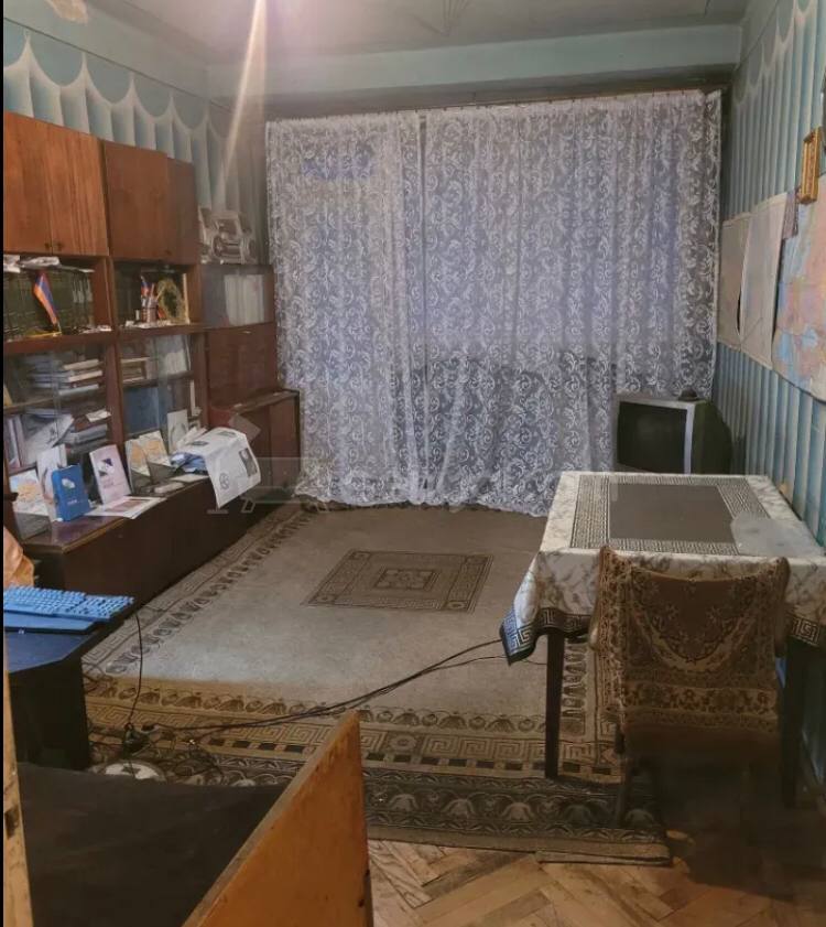 3 Սենյականոց Բնակարան, 91քմ, 8/10 հարկ, Նորմալ Վիճակում