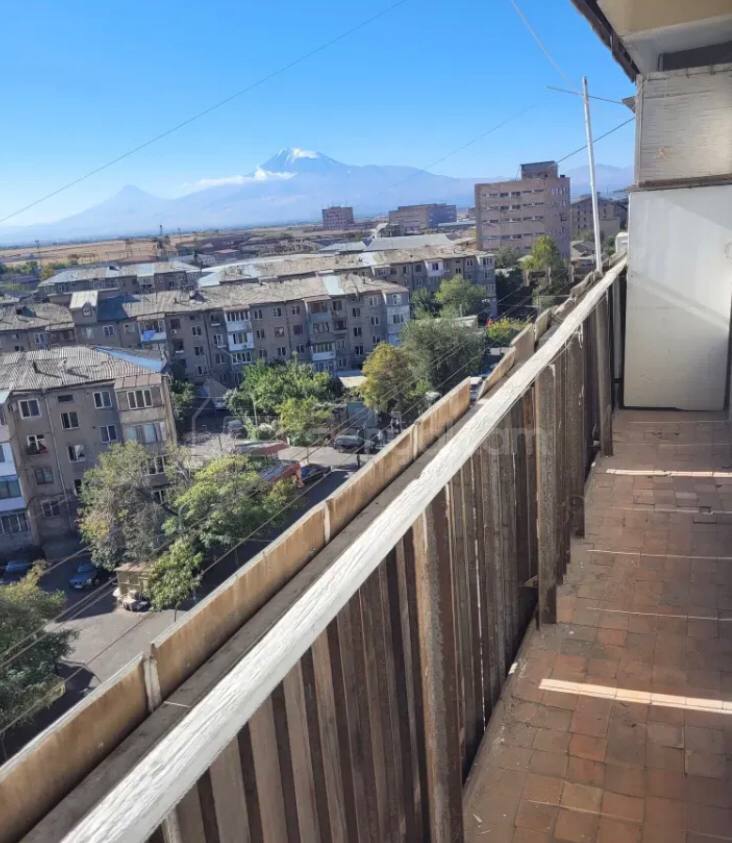 3 Սենյականոց Բնակարան, 91քմ, 8/10 հարկ, Նորմալ Վիճակում
